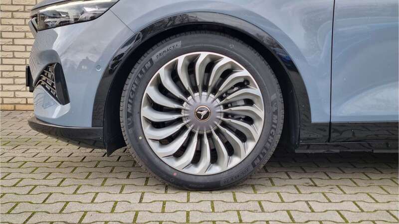 Occasion Voyah Free 359 kW (489 PK) 2024 Grijs SUV