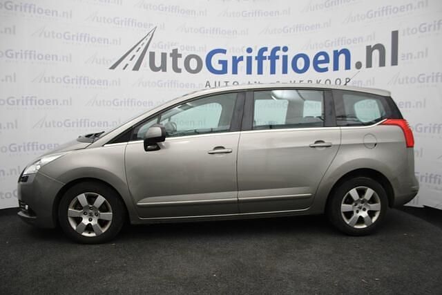 Occasion Peugeot 5008 157 PK (115 kW) 2010 Grijs (metallic) MPV
