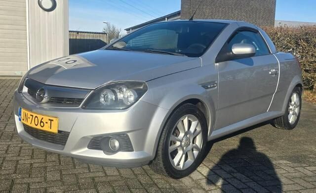 Grijs Gebruikt 2005 Opel Tigra Enjoy Cabriolet | € 999 (Super prijs) - Afbeelding 1/4