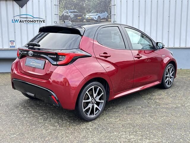 Occasion Toyota Yaris Executive 116 PK (85 kW) 2020 Rood Hatchback