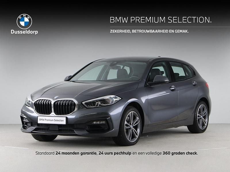Grijs Gebruikt 2020 BMW 118 Executive Hatchback | € 22.900 (Eerlijke prijs) - Afbeelding 1/4