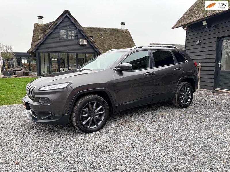 Grijs Occasion 2015 Jeep Cherokee Limited SUV | € 15.950 (Eerlijke prijs) - Afbeelding 1/4