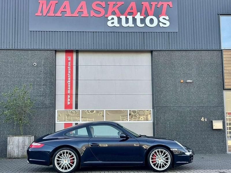 Blauw Gebruikt 2005 Porsche 911 Carrera S Coupé | € 46.997 (Eerlijke prijs) - Afbeelding 1/4