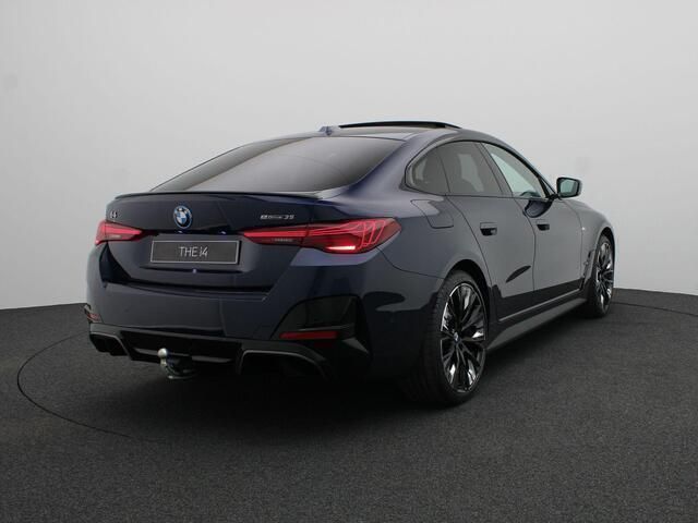 Nieuw BMW i4 M Sport 210 kW (286 PK) 2025 Blauw Sedan