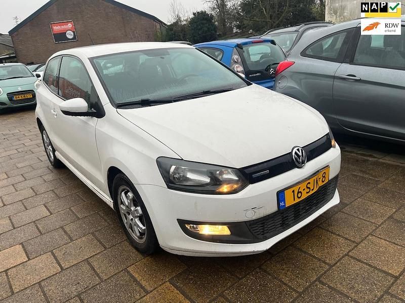 Wit Occasion 2011 VW Polo Comfortline Hatchback | € 1.499 (Super prijs) - Afbeelding 1/4