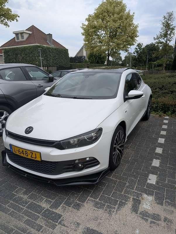 Wit Gebruikt 2013 VW Scirocco Highline Coupé | € 9.000 (Super prijs) - Afbeelding 1/4