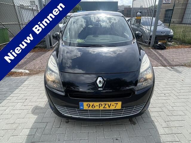 Zwart Gebruikt 2011 Renault Grand Scénic III Dynamique MPV | € 2.250 (Goede deal) - Afbeelding 1/4
