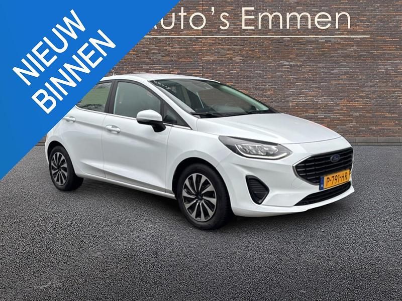 Wit Gebruikt 2022 Ford Fiesta Titanium Hatchback | € 11.950 (Eerlijke prijs) - Afbeelding 1/4