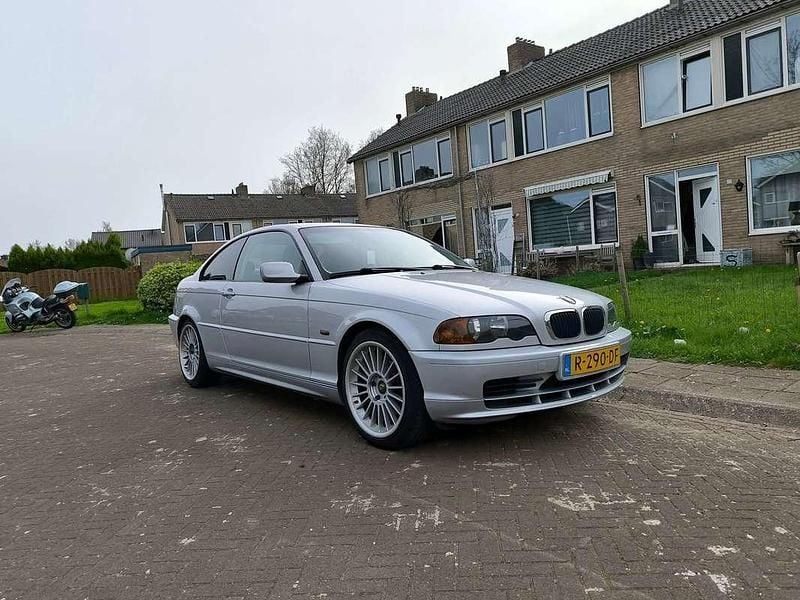 Zilver Occasion 2002 BMW 318 Coupé | € 3.000 (Eerlijke prijs) - Afbeelding 1/4