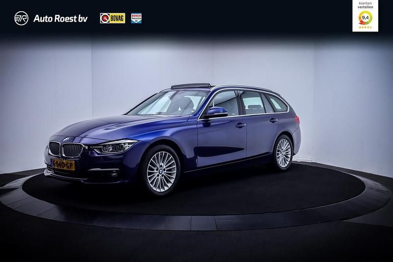 Blauw Gebruikt 2019 BMW 318 Luxury Line Stationwagen | € 22.125 - Afbeelding 1/4