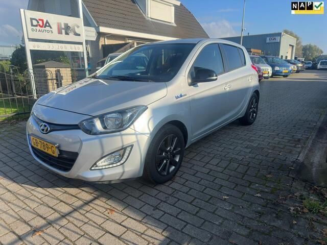 Grijs Gebruikt 2016 Hyundai i20 Hatchback | € 6.750 (Goede deal) - Afbeelding 1/4