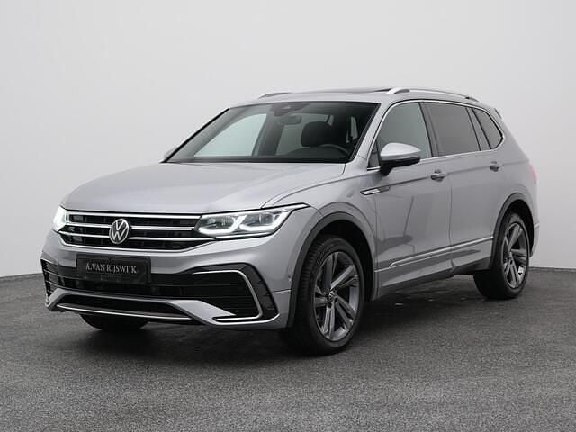 Grijs Occasion 2023 VW Tiguan Allspace R-line SUV | € 43.700 (Goede deal) - Afbeelding 1/4