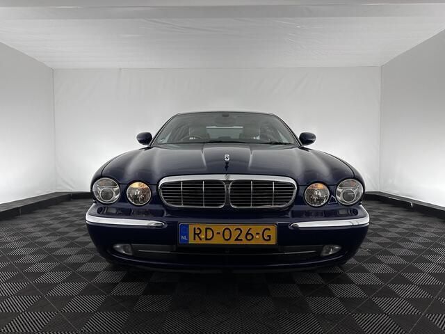 Occasion Jaguar XJ Executive 258 PK (189 kW) 2003 Blauw metallic Sedan