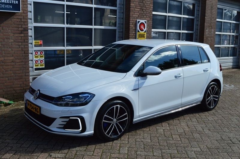 Wit Gebruikt 2018 VW e-Golf GTE Hatchback | € 22.549 - Afbeelding 1/4