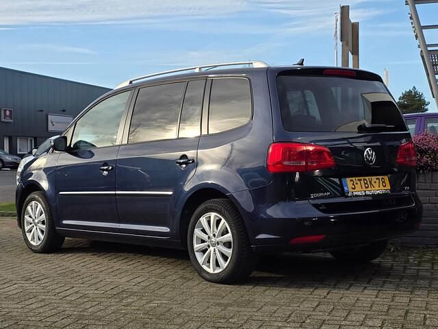 Occasion VW Touran Highline 105 PK (77 kW) 2014 Blauw (metallic) MPV