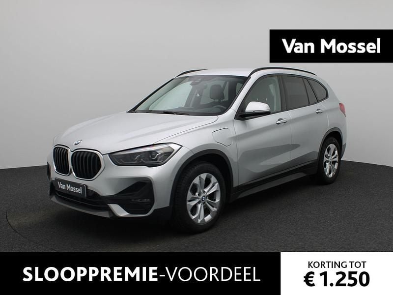 Grijs Occasion 2020 BMW X1 SUV | € 19.900 (Goede deal) - Afbeelding 1/4