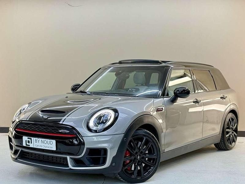 Grijs (metallic) Gebruikt 2017 Mini John Cooper Works Clubman Chili Stationwagen | € 21.950 (Eerlijke prijs) - Afbeelding 1/4
