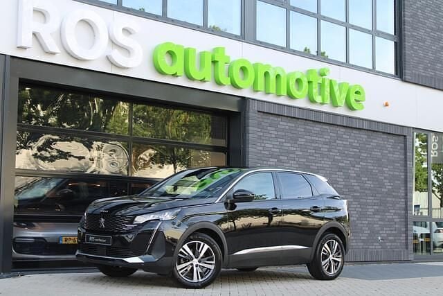 Zwart Gebruikt 2024 Peugeot 3008 Allure SUV | € 27.950 (Goede deal) - Afbeelding 1/4