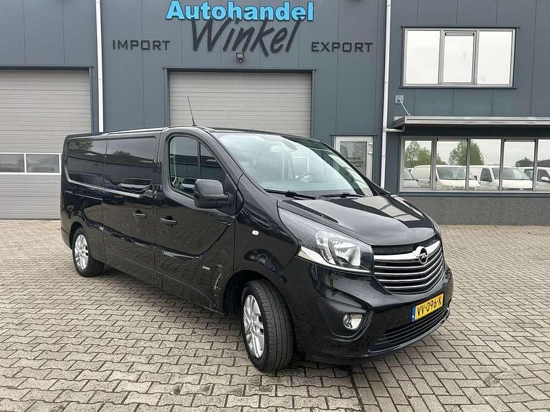 Zwart Gebruikt 2016 Opel Vivaro Sport Van | € 6.200 (Super prijs) - Afbeelding 1/4