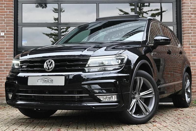 Zwart Gebruikt 2016 VW Tiguan R-line SUV | € 29.450 (Duur) - Afbeelding 1/4