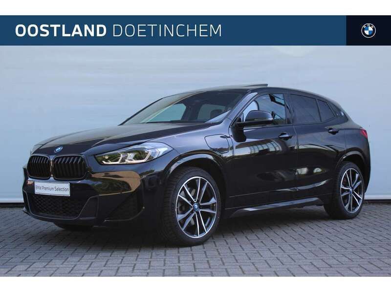 Zwart, metallic lak Gebruikt 2023 BMW X2 Executive SUV | € 43.950 (Duur) - Afbeelding 1/4
