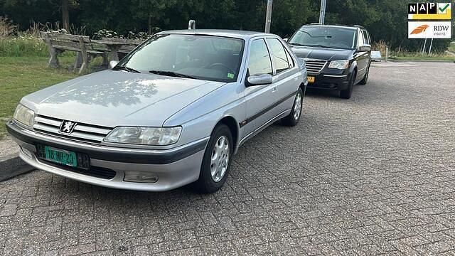 Grijs Gebruikt 1999 Peugeot 605 Sedan | € 4.950 - Afbeelding 1/4