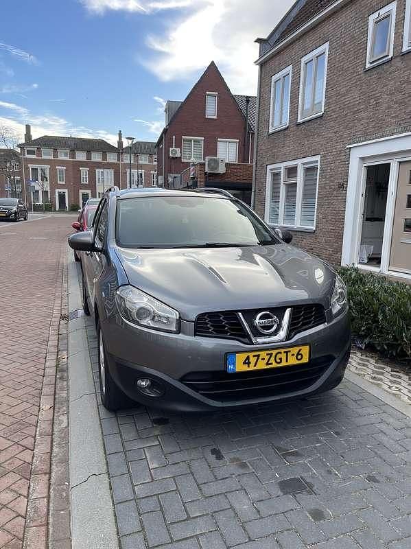 Grijs Gebruikt 2012 Nissan Qashqai +2 SUV | € 8.750 (Eerlijke prijs) - Afbeelding 1/4