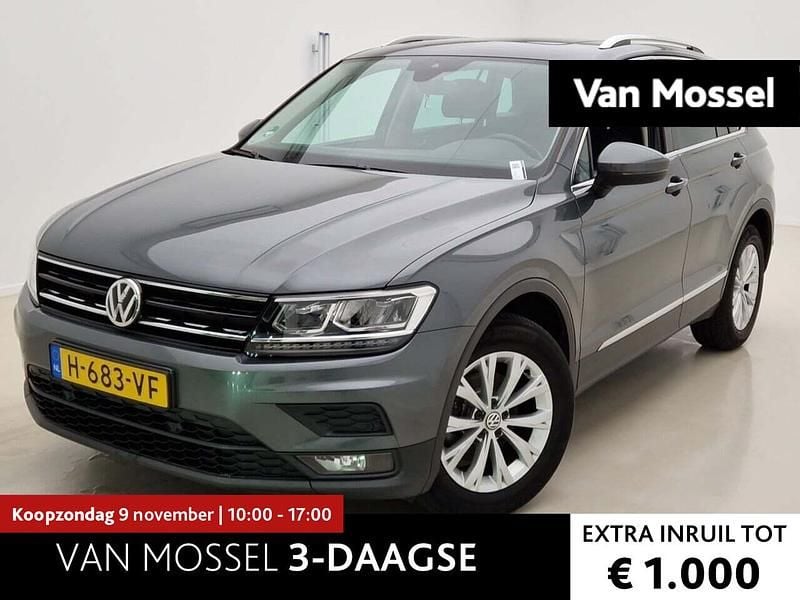 Grijs Gebruikt 2020 VW Tiguan Comfortline SUV | € 22.900 (Eerlijke prijs) - Afbeelding 1/4