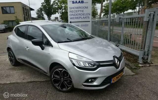 Grijs Gebruikt 2019 Renault Clio IV Bose Edition Hatchback | € 12.250 (Eerlijke prijs) - Afbeelding 1/4