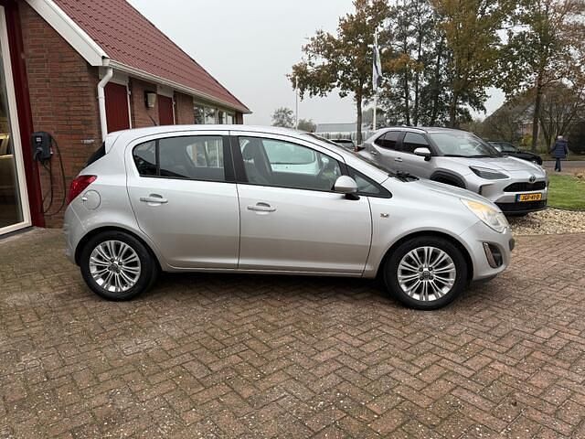 Grijs Occasion 2012 Opel Corsa Cosmo Hatchback | € 6.500 (Iets duurder) - Afbeelding 1/4