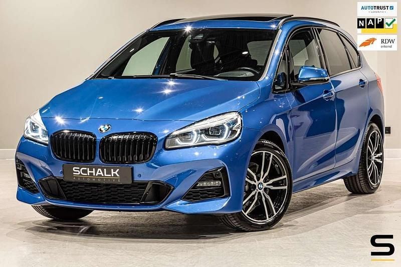 Blauw Gebruikt 2018 BMW 218 Active Tourer M Sport MPV | € 19.950 (Eerlijke prijs) - Afbeelding 1/4