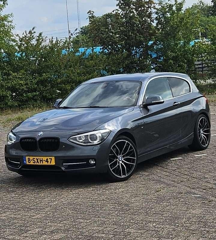 Occasion BMW 116 Executive 136 PK (100 kW) 2013 Grijs Hatchback