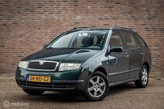 Groen Gebruikt 2003 Skoda Fabia Comfort Stationwagen | € 900 (Super prijs) - Afbeelding 1/4