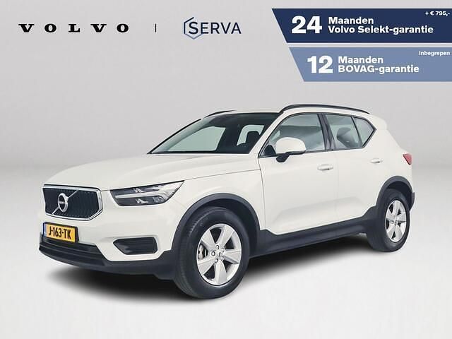 Wit Gebruikt 2020 Volvo XC40 Momentum SUV | € 24.995 - Afbeelding 1/4