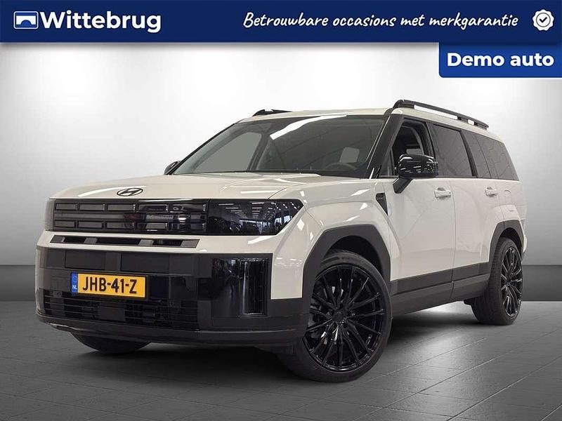 Cyber sage (licht creme mica) Occasion 2025 Hyundai Santa Fe Comfort SUV | € 51.885 (Eerlijke prijs) - Afbeelding 1/3