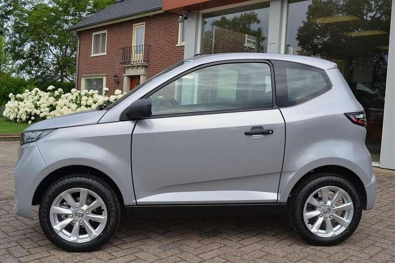 Nieuw Aixam City Pack 2025 Blauw, metallic lak Hatchback