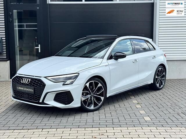 Occasion Audi A3 Sportback S-Line 150 PK (110 kW) 2021 Wit Hatchback