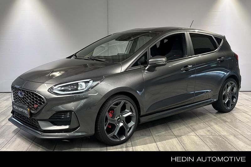 Grijs Gebruikt 2022 Ford Fiesta ST Hatchback | € 27.945 (Duur) - Afbeelding 1/3