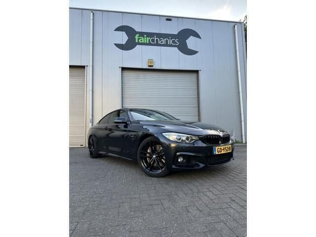 Zwart Gebruikt 2015 BMW 435 Executive Coupé | € 19.950 (Eerlijke prijs) - Afbeelding 1/4