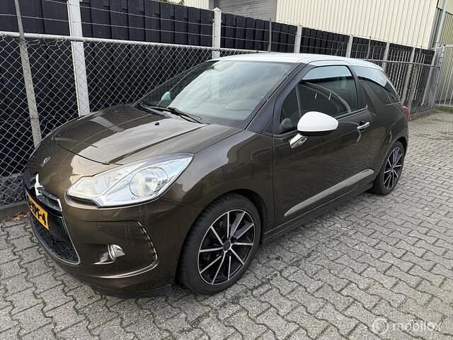 Bruin Gebruikt 2012 Citroën DS3 So Chic Hatchback | € 3.950 (Eerlijke prijs) - Afbeelding 1/4