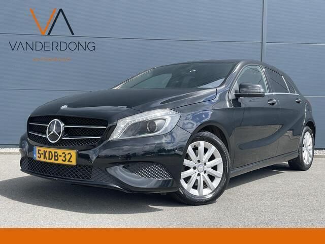 Zwart Gebruikt 2013 Mercedes A180 Ambition Hatchback | € 11.945 (Eerlijke prijs) - Afbeelding 1/3