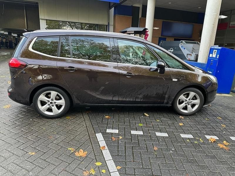 Bruin (metallic) Gebruikt 2014 Opel Zafira Tourer Business MPV | € 5.500 (Goede deal) - Afbeelding 1/4