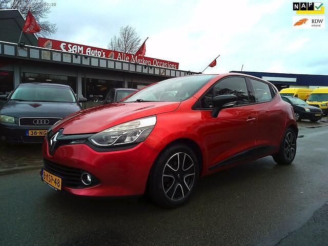 Occasion Renault Clio IV Expression 90 PK (66 kW) 2013 Rood Hatchback