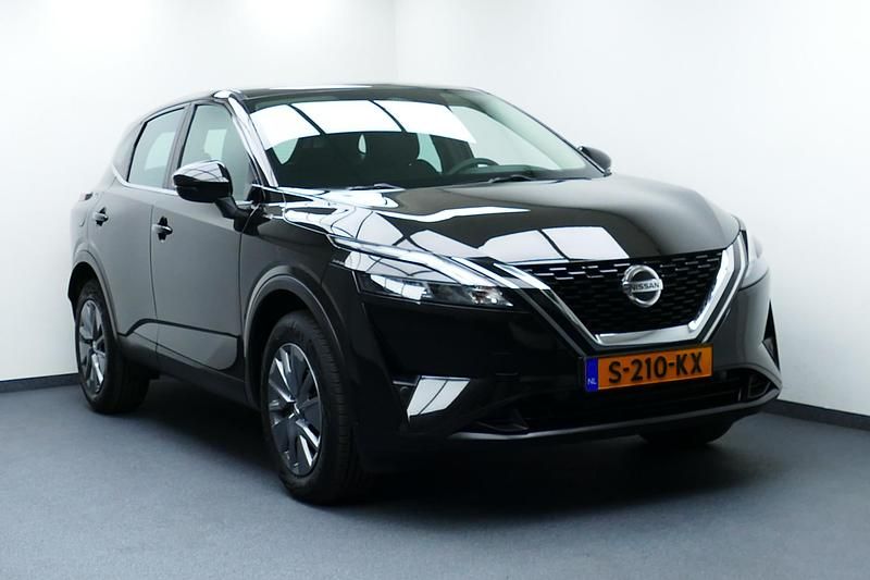 Zwart Occasion 2023 Nissan Qashqai Visia SUV | € 25.444 (Eerlijke prijs) - Afbeelding 1/4