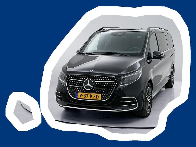 Zwart Gebruikt 2024 Mercedes V300 Avantgarde MPV | € 89.945 (Eerlijke prijs) - Afbeelding 1/4