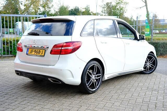 Occasion Mercedes B180 AMG 123 PK (90 kW) 2016 Wit MPV