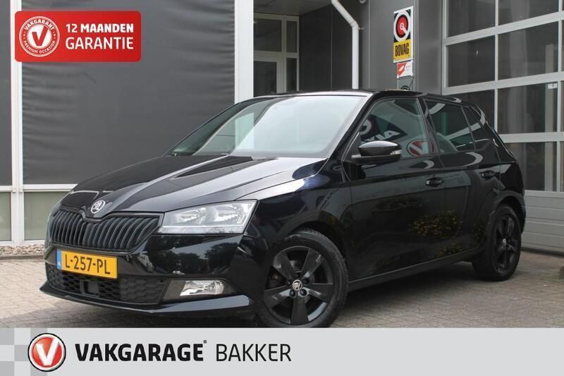 Zwart Gebruikt 2021 Skoda Fabia Business Line Hatchback | € 15.950 (Eerlijke prijs) - Afbeelding 1/4