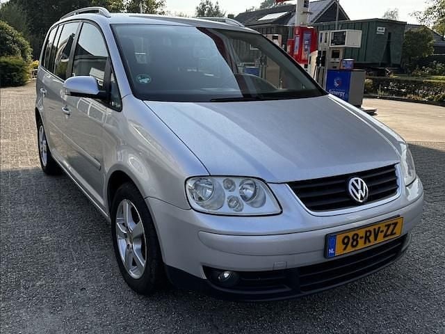 Occasion VW Touran Highline 140 PK (102 kW) 2005 Grijs MPV