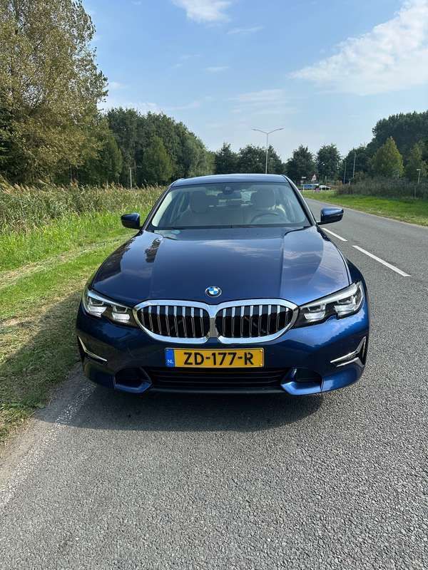 Blauw Gebruikt 2019 BMW 330 Executive Sedan | € 29.950 (Goede deal) - Afbeelding 1/4