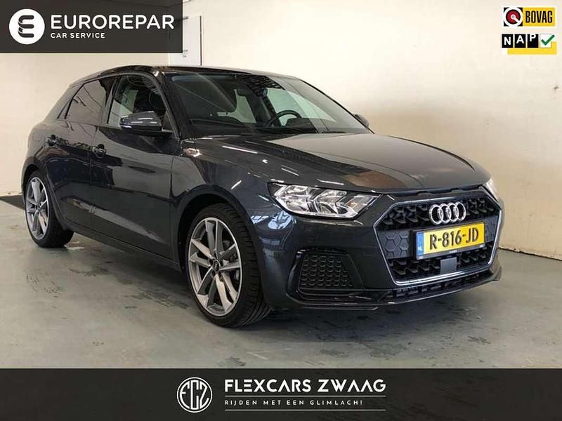 Grijs Gebruikt 2021 Audi A1 Sportback Edition .1 Hatchback | € 23.990 (Goede deal) - Afbeelding 1/3